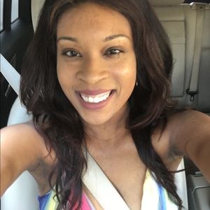 Meet your Posher, Stephania